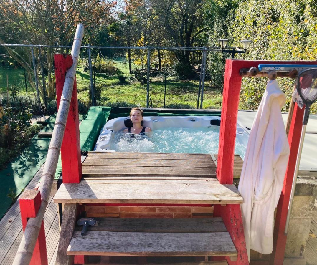 Demeure De Charme à La Campagne Hébergement de vacances Laruscade